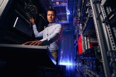 Nebius Stock Alert: I’m Watching This 43% Crash as AI Bubble Fears Return